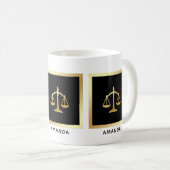 Golden Scales of Justice Law Theme Design Koffiemok (Voorkant rechts)