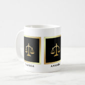 Golden Scales of Justice Law Theme Design Koffiemok (Voorkant links)