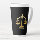 Golden Scales of Justice Law Theme Design Latte Mok (Rechterhoek)