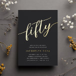 Golden Script 50th Birthday Party Folie Uitnodiging<br><div class="desc">Viel haar mijlpaalverjaardag met deze 50ste verjaardag uitnodigingen van deze chic verjaardagspartij met "vijftig" in de moderne gouden folie,  handgeschetste scriptletters. Pas je objecten aan met je partijgegevens hieronder. Een onvergetelijke,  luxe keuze voor geweldige 50e verjaardag vieringen.</div>