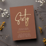 Golden Script 60th Birthday Party Folie Uitnodiging<br><div class="desc">Viel haar mijlpaalverjaardag met deze 60ste verjaardag uitnodigingen van deze chic-partij met "60" in het moderne,  met de hand geschetste script in de folie van goud. Pas je objecten aan met je partijgegevens hieronder. Een onvergetelijke,  luxe keuze voor geweldige 60ste verjaardag vieringen.</div>