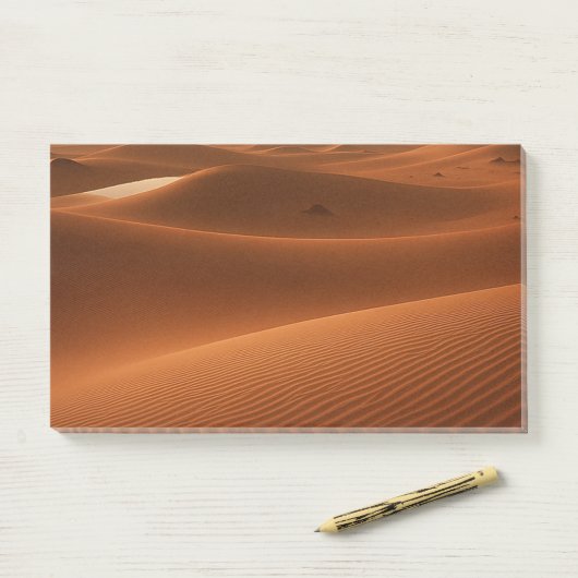 Golden Serenity – Desert Landscape at Sunset Post-it® Notes (Op bureau)