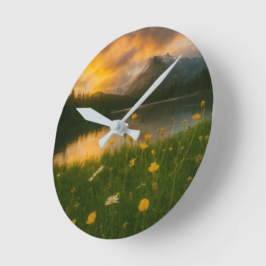 Golden Serenity: Mountain Lake  Ronde Klok (Hoek)