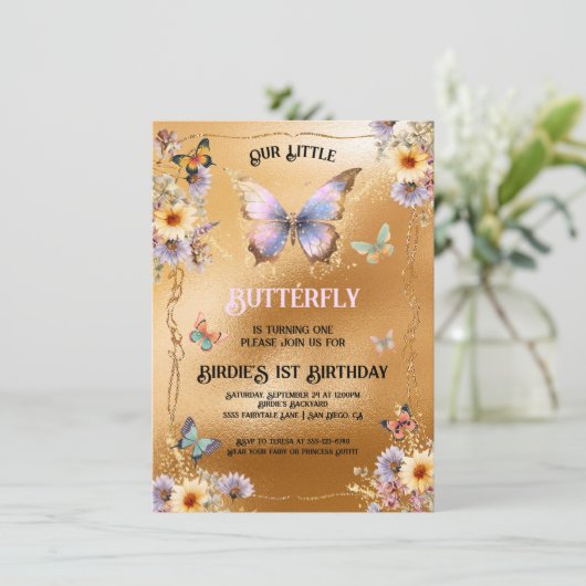 Golden Shimmer Butterfly Verjaardag uitnodiging (Staand voorkant)