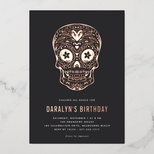 Golden Skull Dia de los Muertos Birthday Party Folie Uitnodiging (Voorkant)