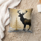 Golden Stag in the Winterlight Forest Kussen (Deken)
