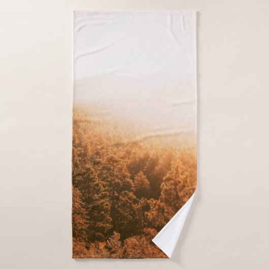 GOLDEN SUN OVER A FOREST BADHANDDOEK (Badhanddoek)