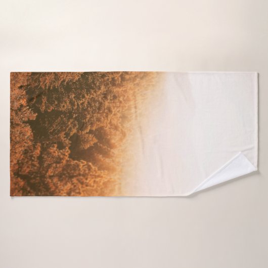 GOLDEN SUN OVER A FOREST BADHANDDOEK (Badhanddoek)