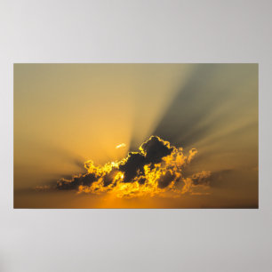 Golden Sunset die een wolk verlicht Poster