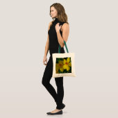 Golden Trumpet Flowers II Tropisch Tote Bag (Voorkant (model))