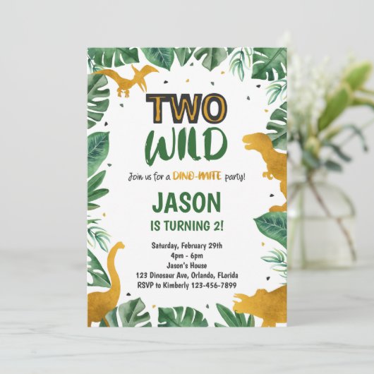 Golden Two Wild Dinosaur uitnodiging (Staand voorkant)