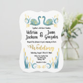 Golden waterverf Zwanen Huwelijksuitnodigingen Kaart (Staand voorkant)