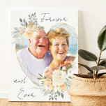 Golden Wedding Heart Shape Photo Forever en Ever Canvas Afdruk<br><div class="desc">Het Canvas van de Foto van de douane tonend uw favoriete foto in een geometrisch hart gevormd goud lijst. Het lijst is versierd met waterverf bolletjes crème en abrikozenbloemen. Het wordt geschreven met de formulering "voor altijd en altijd" in elegant casual, handgeschreven script op een neutrale, amandelwitte achtergrond, die u...</div>