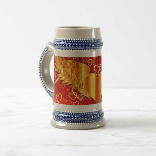 Golden Wings Heart 22 oz Stein Bierpul (Voorkant links)