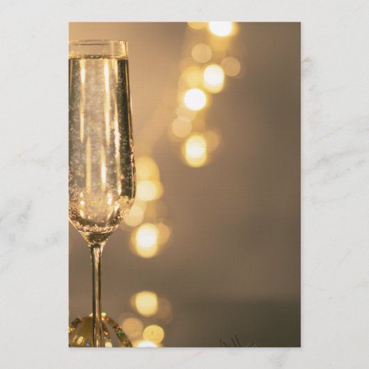 Golden with a glass of champagne Birthday Invit Kaart (Voorkant)