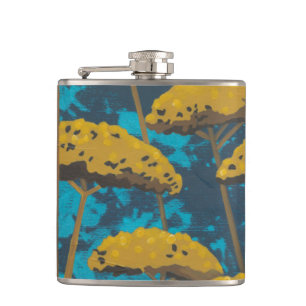 Golden Yarrow Garden met blauwe achtergrond Heupfles