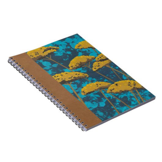 Golden Yarrow Garden met Blue Background Notitieboek (Rechterzijde)