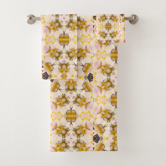 Golden Yellow Blossom Print Towel Bad Handdoek (Insitu)