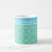 Golden Yellow Daffodils Pattern op Sky Blue Koffiemok (Center)