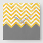 Golden Yellow Gray Chevron Vierkante Klok (Voorkant)