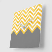 Golden Yellow Gray Chevron Vierkante Klok (Hoek)