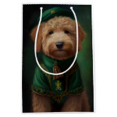 Goldendoedle Dog in St. Patrick's Day Dress Medium Cadeauzakje (Voorkant)