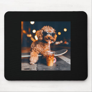 Goldendoodle drinkt ijskoude koffie grappig dier m muismat