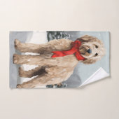 Goldendoodle Hond in Sneeuw Kerstmis Bad Handdoek (Handdoek)