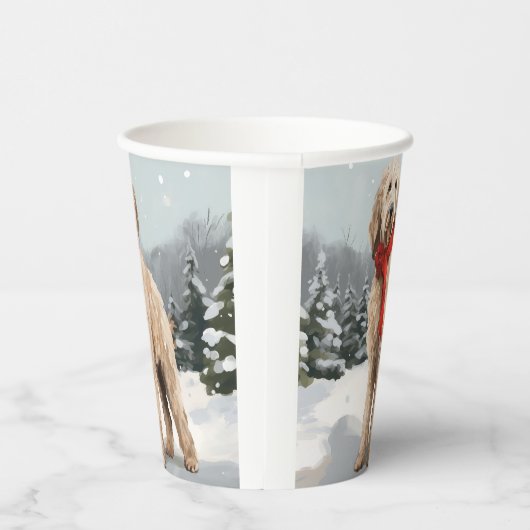 Goldendoodle Hond in Sneeuw Kerstmis Papieren Bekers (Rechts)