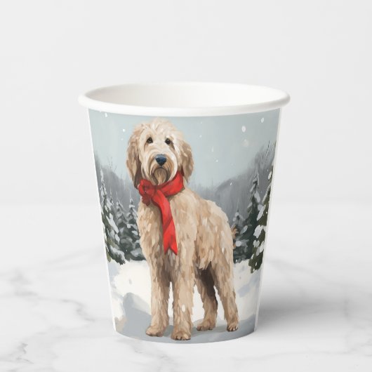 Goldendoodle Hond in Sneeuw Kerstmis Papieren Bekers (Voorkant)
