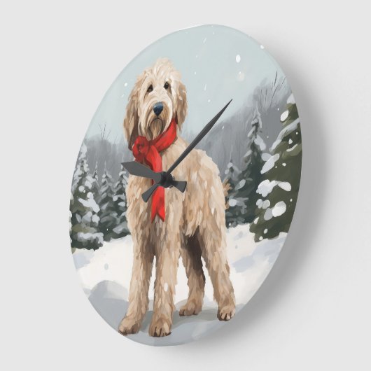 Goldendoodle-hond in sneeuw met Kerstmis Grote Klok (Hoek)