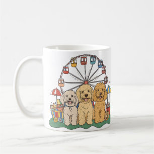Goldendoodle honden tijdens een carnaval koffiemok