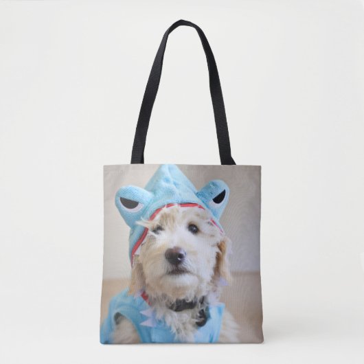Goldendoodle in haaienkostuum tote bag (Voorkant)