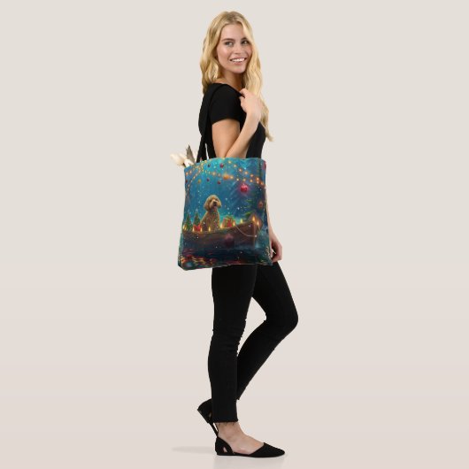 Goldendoodle Kerst Feestelijke reis Tote Bag (Op model)