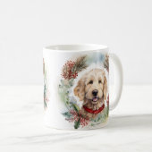 Goldendoodle Kerstkrans Feestelijke Pup Koffiemok (Voorkant rechts)