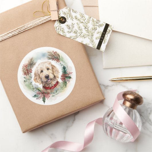 Goldendoodle Kerstkrans Feestelijke Pup Ronde Sticker (Geschenken)