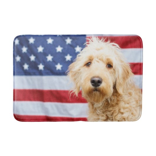 Goldendoodle met Amerikaanse vlag Badmat (Voorkant)