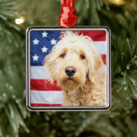 Goldendoodle met Amerikaanse vlag Metalen Ornament (Boom)