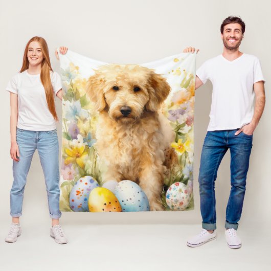 Goldendoodle met paaseieren fleece deken (In situ)
