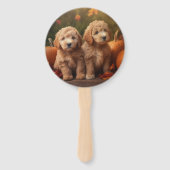 Goldendoodle Puppy Herfst Delight Pompoen Handwaaier (Achterkant)