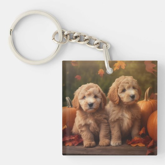 Goldendoodle Puppy Herfst Delight Pompoen Sleutelhanger (Voorkant)
