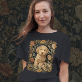 Goldendoodle Puppy in ouderwetse tuin T-shirt