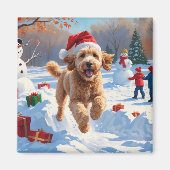 Goldendoodle Rent in de Sneeuw met Kerstmuts Magneet (Voorkant)
