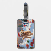 Goldendoodle Rent in Sneeuw met Kerstmuts Bagagelabel (Achterkant verticaal)