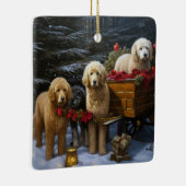 Goldendoodle Snowy Sleigh Kerst Decor Keramisch Ornament (Rechts)