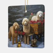 Goldendoodle Snowy Sleigh Kerst Decor Keramisch Ornament (Links)