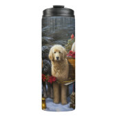 Goldendoodle Snowy Sleigh Kerst Decor Thermosbeker (Voorkant)