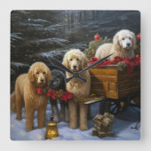 Goldendoodle Snowy Sleigh Kerst Decor Vierkante Klok (Voorkant)