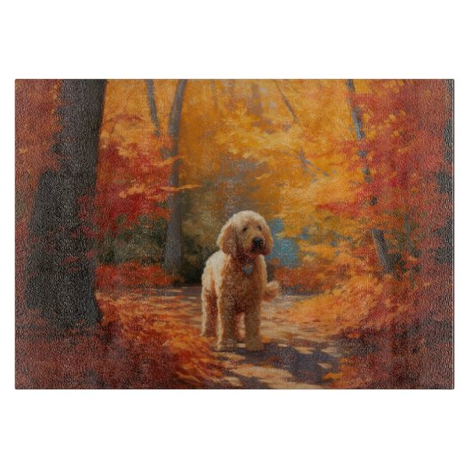 Goldendoodle tussen herfstbladeren inspireert snijplank (Voorkant)