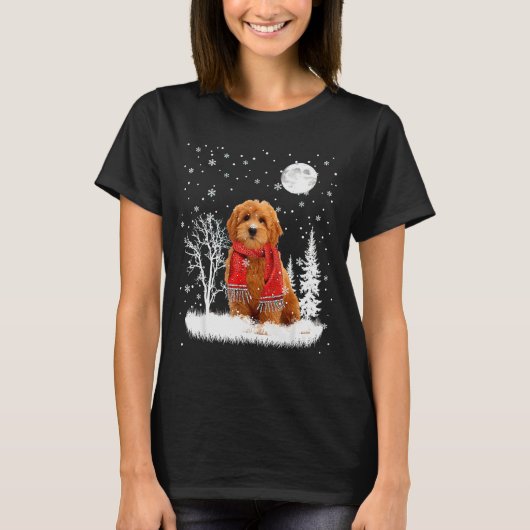 Goldendoodle Under Moonlight Snow Christmas Pajama T-shirt (Voorkant)